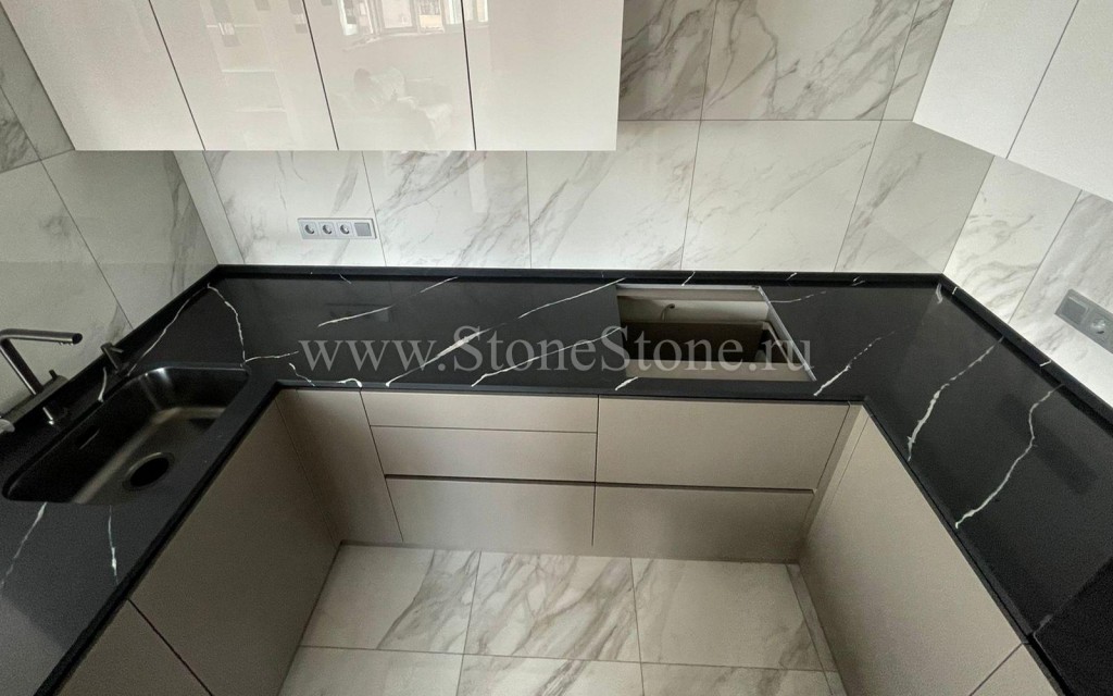���������� �� ������ �-�������� Avant Quartz 7600 ��������� �� ���